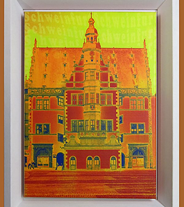 Schattenfugenrahmen DF Schatt 5  weiß mit Leinwandbild – `Rathaus Schweinfurt´